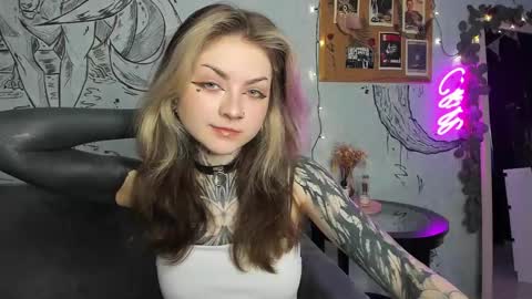 Snapshot of lostallice chatting on 03/11/25, 06:00 lostallice online show from 03/11/25, 06:00