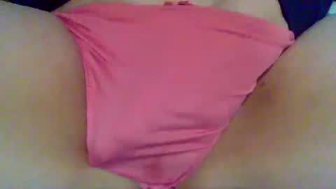 lottie_bee online show from 03/03/25, 12:59