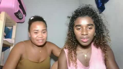 Snapshot of louane98 chatting on 02/05/26, 09:19 louane98 online show from 02/05/26, 09:19