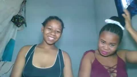 louane98 online show from 03/25/26, 01:28