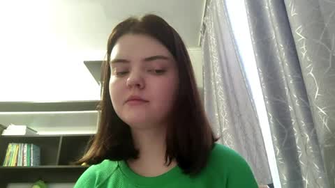Esma online show from 05/08/26, 10:42