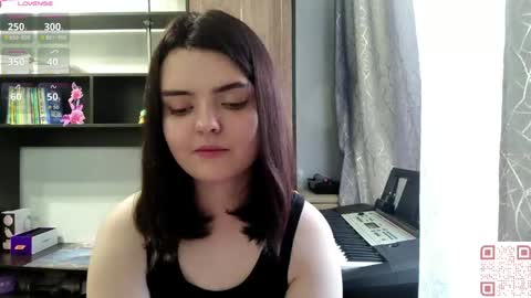 Esma online show from 06/07/26, 10:08