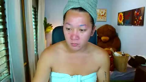 Snapshot of louie_sexy chatting on 04/27/26, 02:53 Cathy online show from 04/27/26, 02:53
