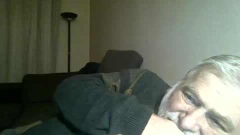 louis_chokdee online show from 12/14/24, 04:31