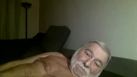 louis_chokdee online show from 12/15/24, 07:21