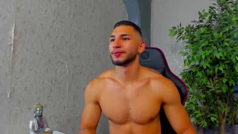 Louis online show from 09/28/25, 03:28