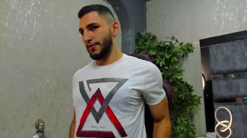 Louis online show from 10/15/25, 10:21