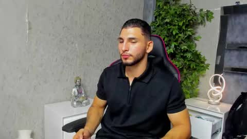 Louis online show from 12/04/25, 02:10