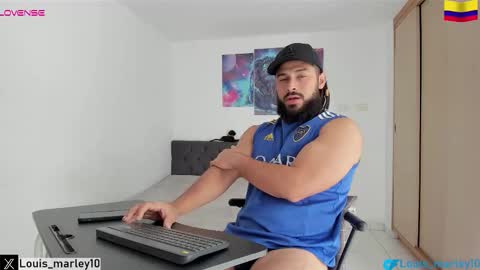 louis_marley_ online show from 10/31/25, 03:35