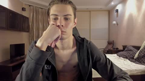 Snapshot of louis_preston chatting on 02/04/25, 11:16 Mark online show from 02/04/25, 11:16