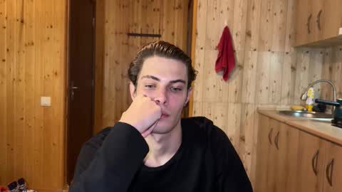 Mark online show from 02/05/26, 12:15