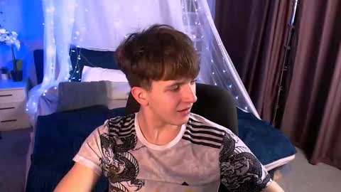 your dream  online show from 11/23/25, 09:03