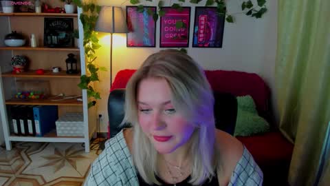 Loise online show from 10/19/25, 10:16