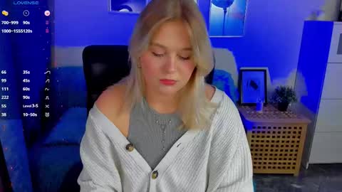 Loise online show from 10/26/25, 08:48