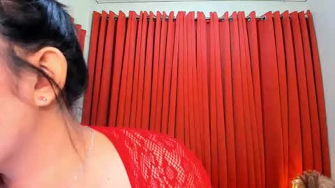 Snapshot of louisse_moone chatting on 07/16/26, 08:37 Louisse online show from 07/16/26, 08:37