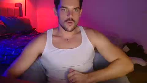 Snapshot of louisvalmer chatting on 10/16/25, 03:29 Louis Valmer online show from 10/16/25, 03:29