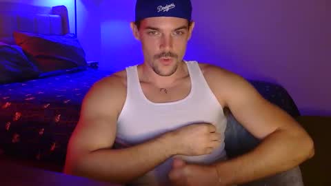 Snapshot of louisvalmer chatting on 10/20/25, 02:45 Louis Valmer online show from 10/20/25, 02:45