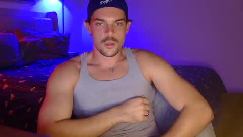 Snapshot of louisvalmer chatting on 10/21/25, 01:39 Louis Valmer online show from 10/21/25, 01:39