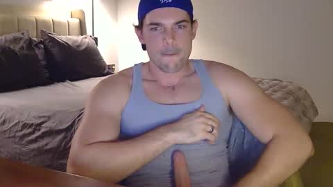 Snapshot of louisvalmer chatting on 03/02/26, 05:08 Louis Valmer online show from 03/02/26, 05:08