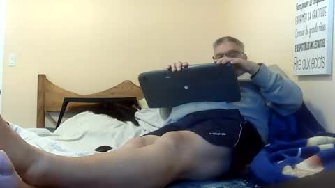 Snapshot of loumtl3 chatting on 06/16/26, 11:46 loumtl3 online show from 06/16/26, 11:46