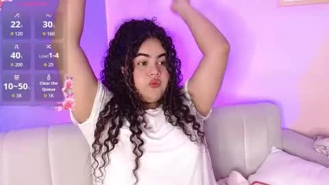 lourdes_moon22 online show from 12/21/25, 12:18