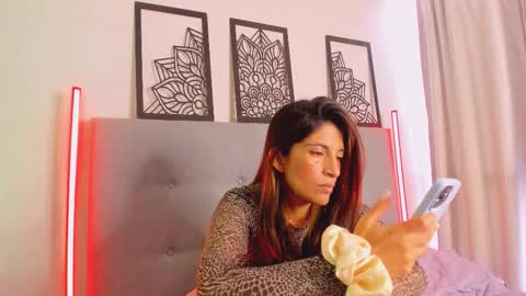 Lourrein Stoun   Independiente online show from 01/15/26, 08:56