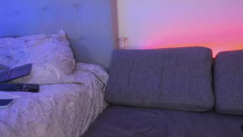 Lourrein Stoun   Independiente online show from 02/28/26, 05:19