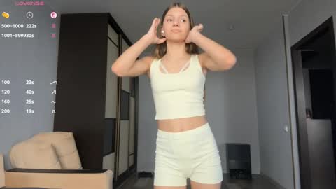 Lesi online show from 04/10/26, 05:12