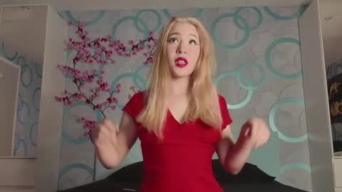 lovamanda online show from 05/25/26, 10:49