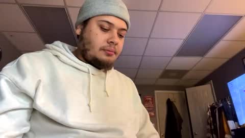 Snapshot of love01109 chatting on 11/02/25, 08:22 love01109 online show from 11/02/25, 08:22