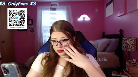 Snapshot of love4layla chatting on 01/03/25, 05:42 Laylah Little online show from 01/03/25, 05:42