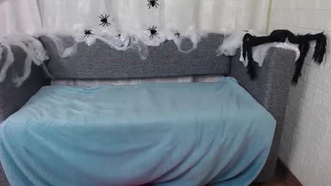 love bella  online show from 10/08/25, 12:52