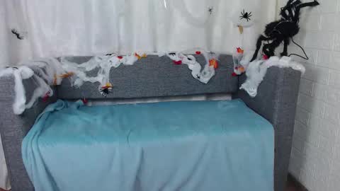 love bella  online show from 10/18/25, 12:24