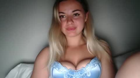 Megane online show from 10/11/25, 08:51