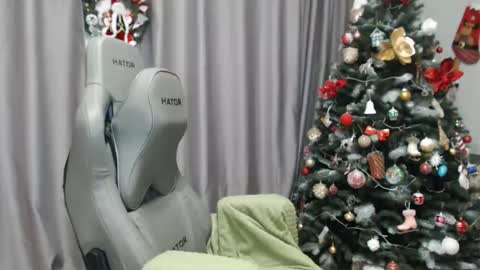 Megane online show from 12/16/25, 08:41