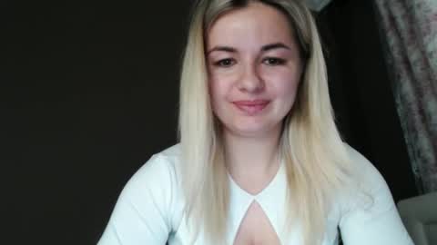 Snapshot of love_dom_meg chatting on 05/11/26, 10:10 Megane online show from 05/11/26, 10:10