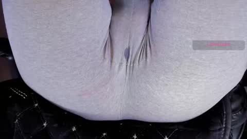 Kira online show from 09/16/25, 12:17