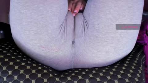 Kira online show from 11/30/25, 08:51