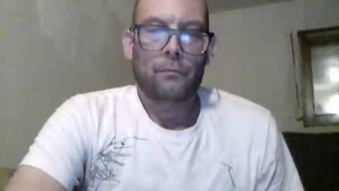 Snapshot of love_pornmovies chatting on 11/11/25, 12:10 LovePorn online show from 11/11/25, 12:10