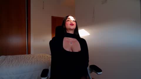Samantha online show from 02/28/25, 05:59