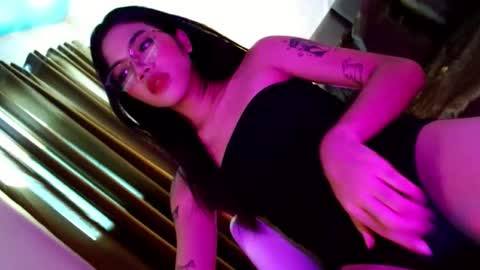 Seren online show from 11/13/25, 05:28