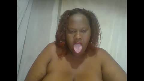 Lynn online show from 10/30/25, 01:51