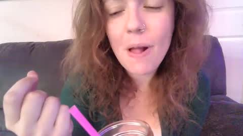 Connie Rae online show from 09/17/25, 03:19