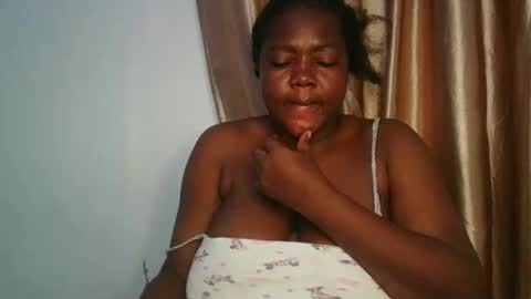 mila online show from 04/08/26, 12:43