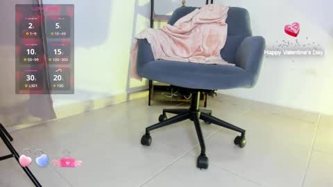 Luna  online show from 02/19/25, 02:33