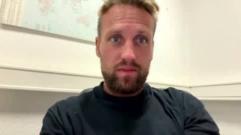 lovefuesse online show from 09/16/25, 07:42