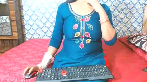 Divya online show from 10/28/25, 08:07