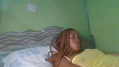 Snapshot of lovegal335 chatting on 01/12/26, 09:42 lovegal335 online show from 01/12/26, 09:42