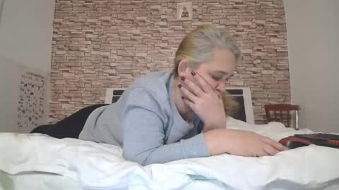 Snapshot of loveheaven4u chatting on 12/01/25, 01:16 heaven online show from 12/01/25, 01:16