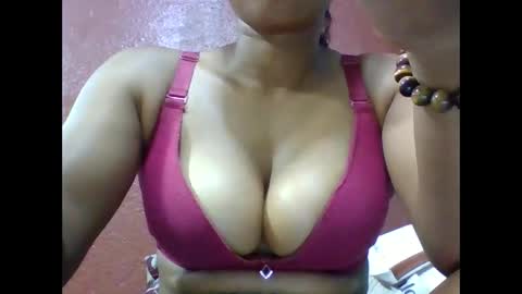 loveinlife750427 online show from 02/23/26, 04:43